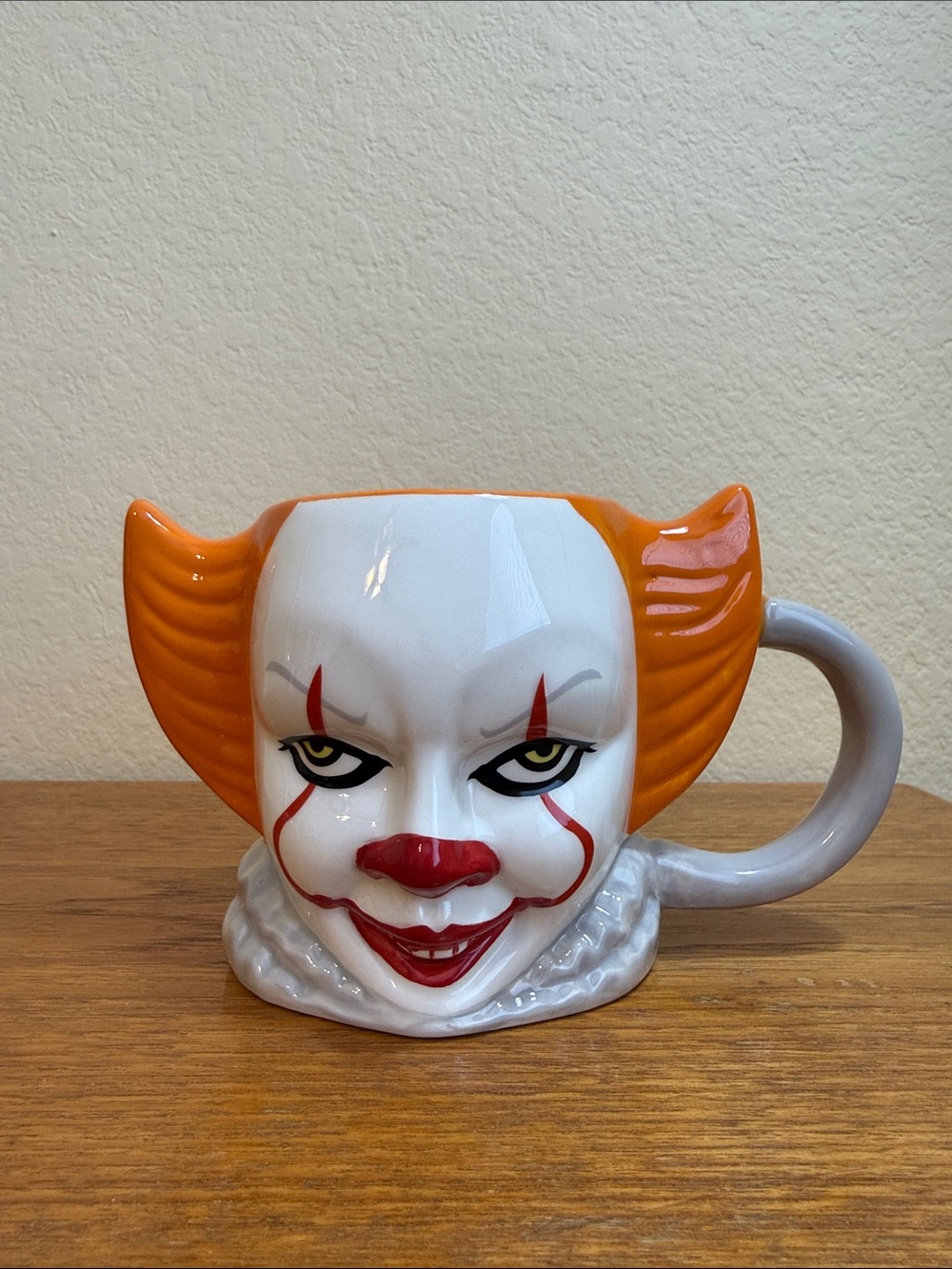 IT Pennywise Clown Sculpted 3D Face Halloween Horror Ceramic Mug